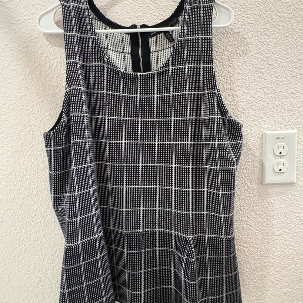 White House Black Market Monochrome Patterned Dress Shirt
